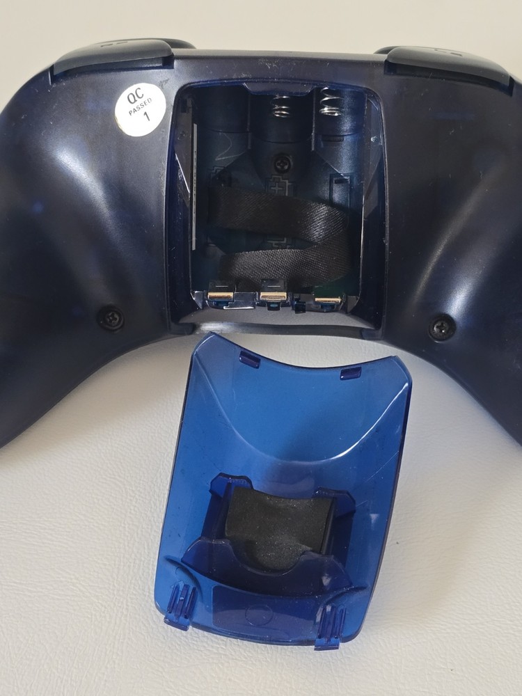 Logitech Cordless Controller for Playstation 2 Operates Wireless Up To 20 Ft.