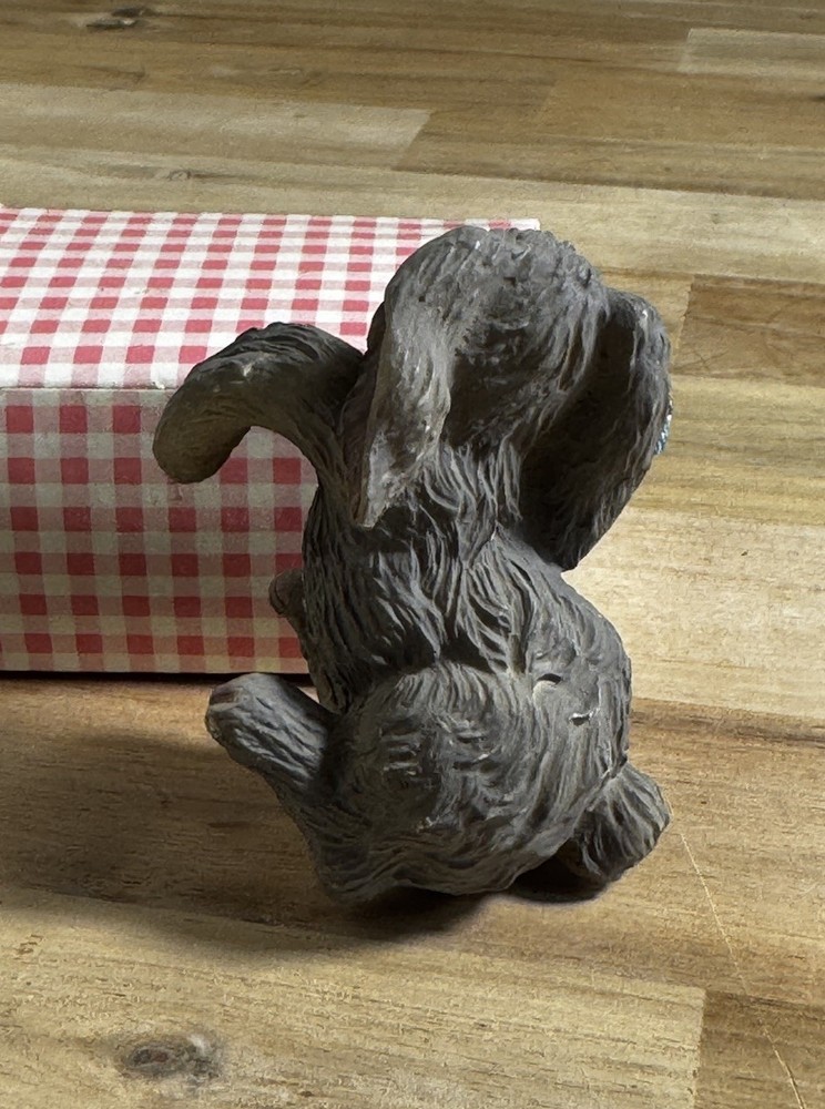 Vintage Bunny Flower Pot Hand On Easter Spring