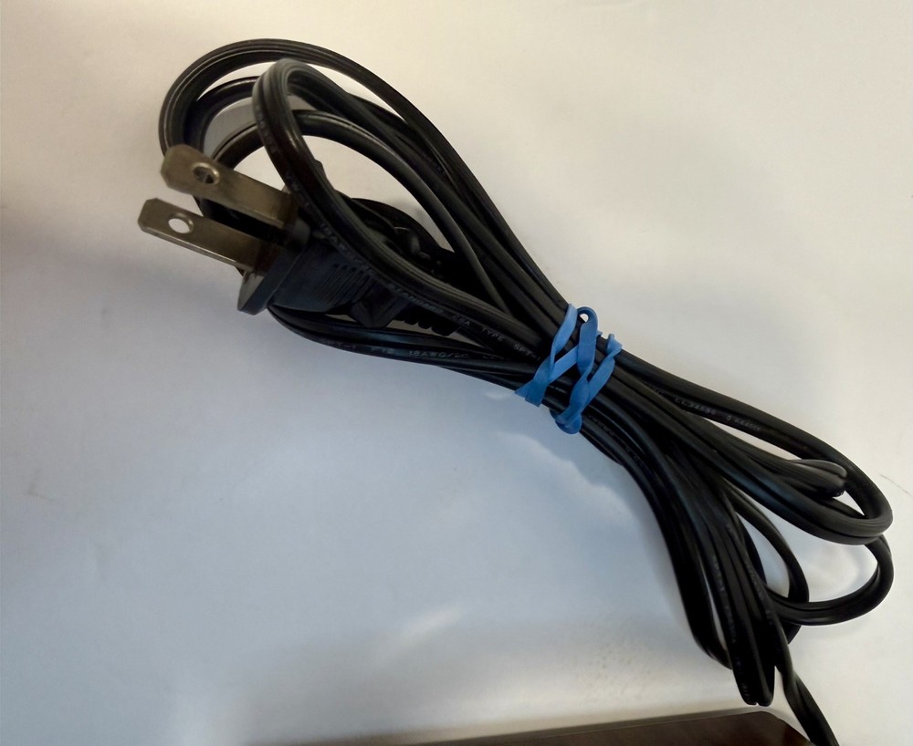 Realistic SA-10 Vintage Solid State Stereo Amplifier # 31-1982B Untested, Read