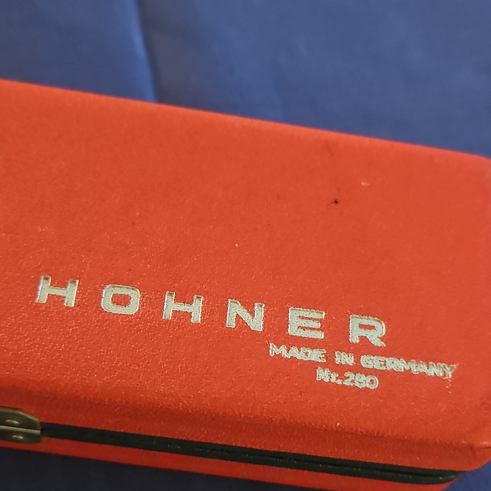 M. Hohner The 64 Chromonica Nr. 280 Harmonica in case