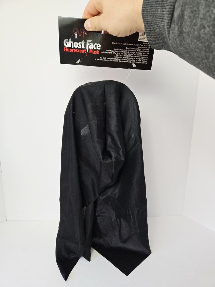 Fun World Ghost Face Mask NWT Scream orange 2019