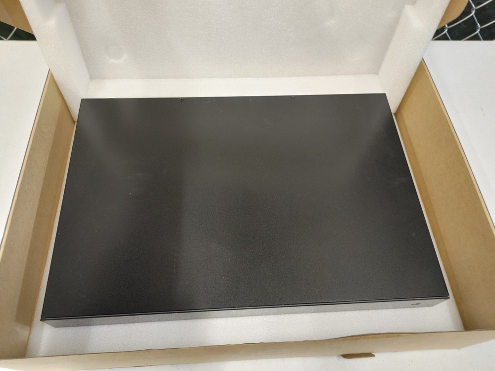 Binary B-660-MTRX 8x8