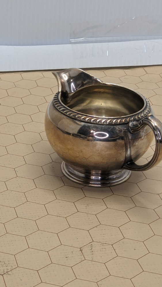 Oneida Fiesta Silver Plated 3" Tall Coffee Or Tea Creamer Pitcher with Handle