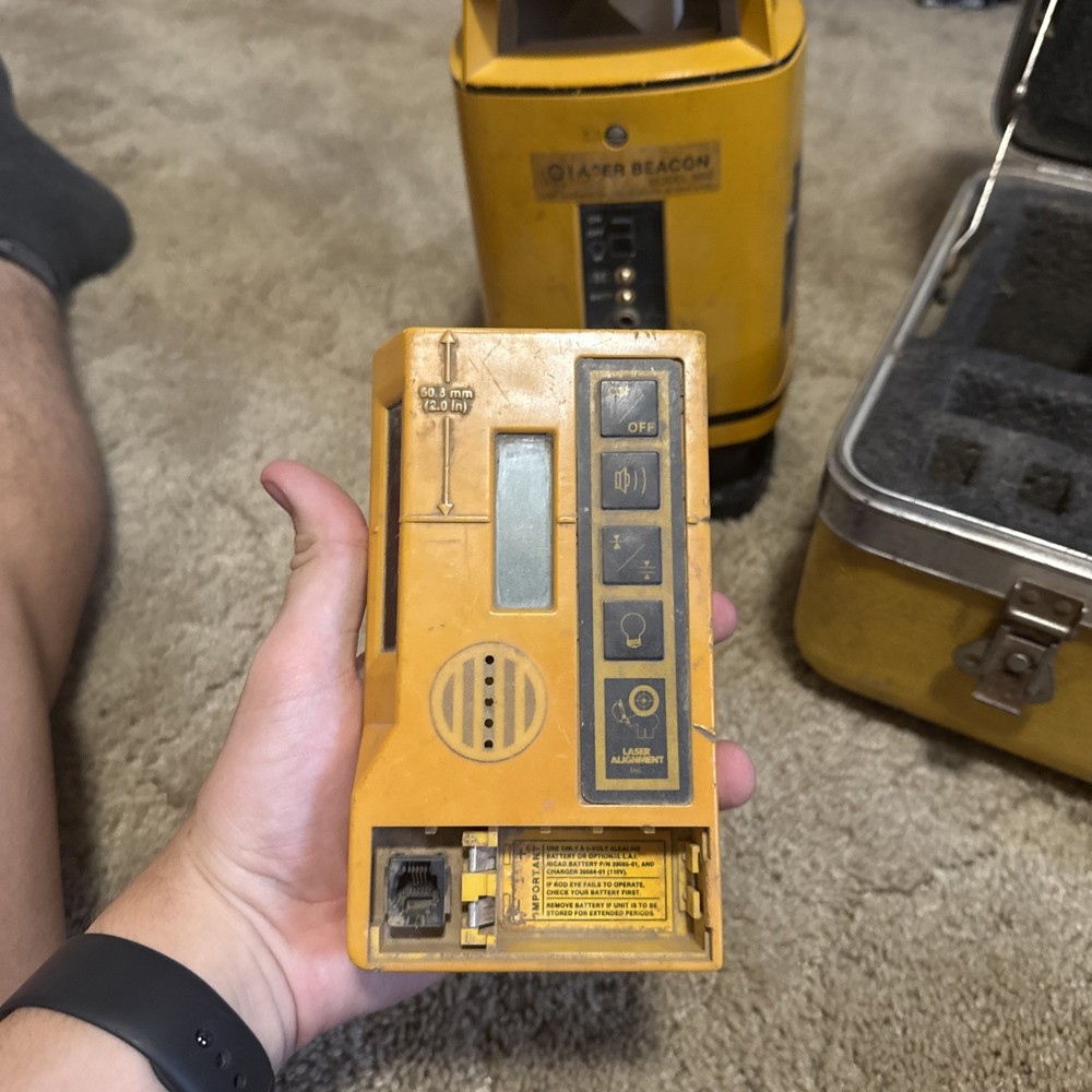 Laser Alignment Laser Beacon Model 3900 3920. Unit works but not stable.