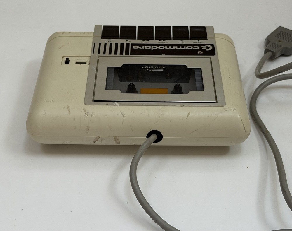 VINTAGE Commodore 64 Datassette 1530 Model C2N Cassette Unit Computer Accessory