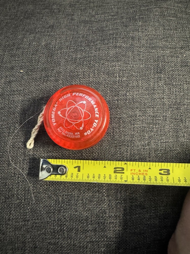 Vintage RED YOMEGA HIGH PERFORMANCE YO-YO Mini