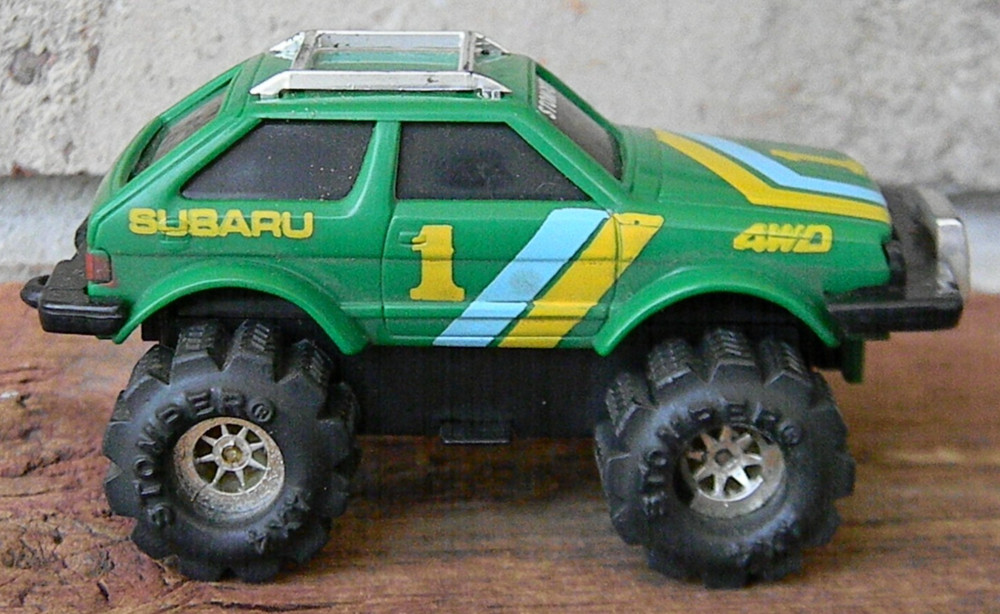 Schaper Stomper 4x4's Subaru Hatchback (Green)