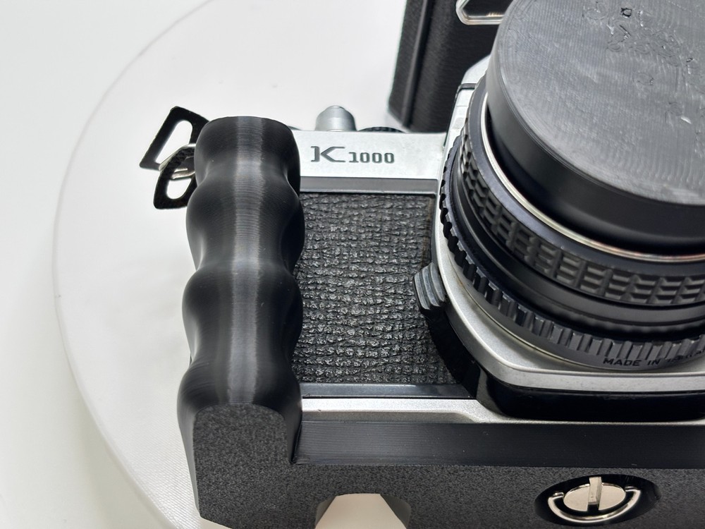 Compact Handgrip Profile Ergonomic Camera Grip Compatible K1000/Spotmatics