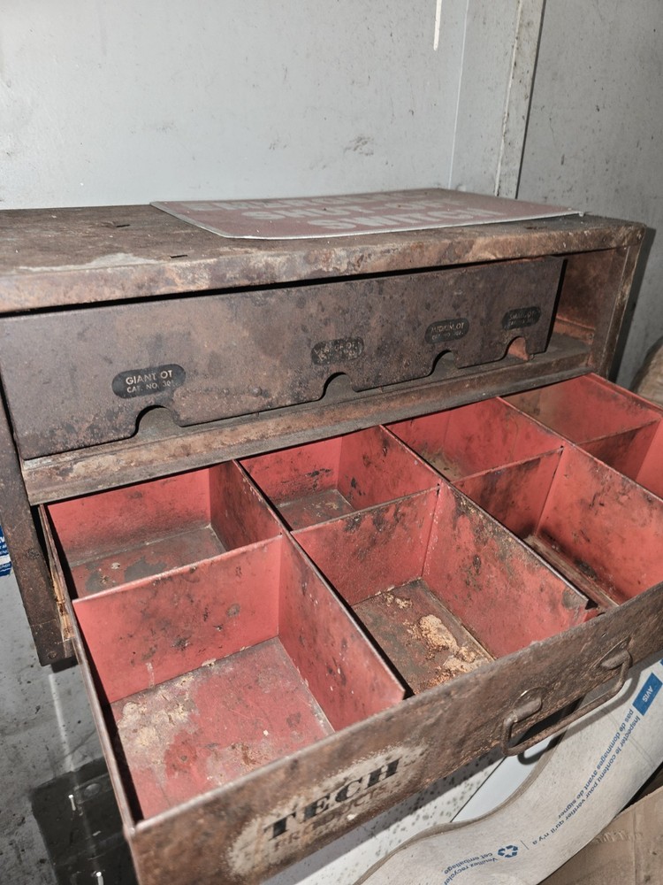 Tech Products Vintage Wall Toolbox