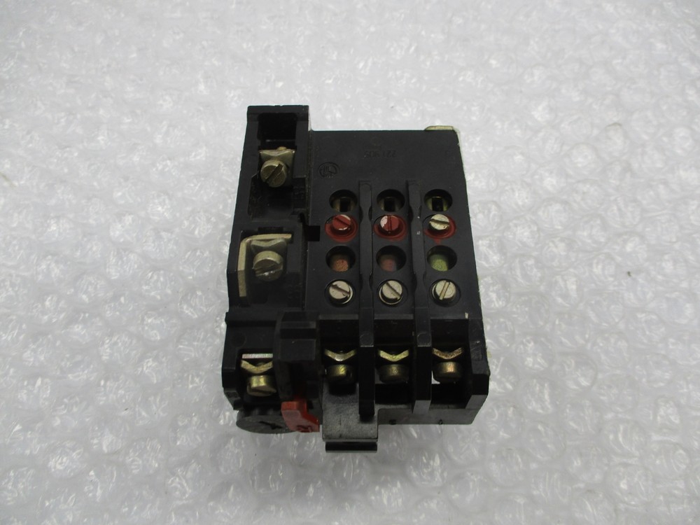 AEG B7 RELAY 5.6-8AMP UNMP