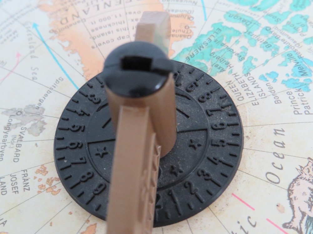 globe Replogie Scan Light electric brown World International standing round