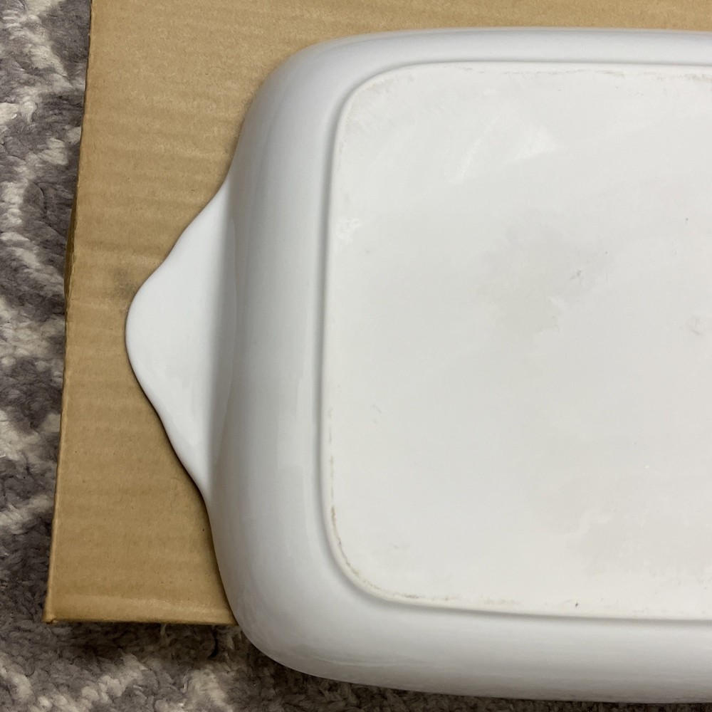 Holiday Hostess 2 Quart Baker Christmas