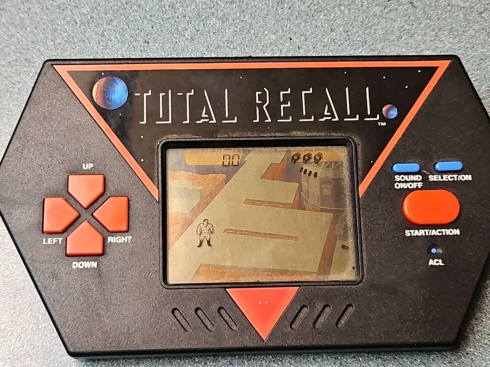 Total Recall Handheld Game
