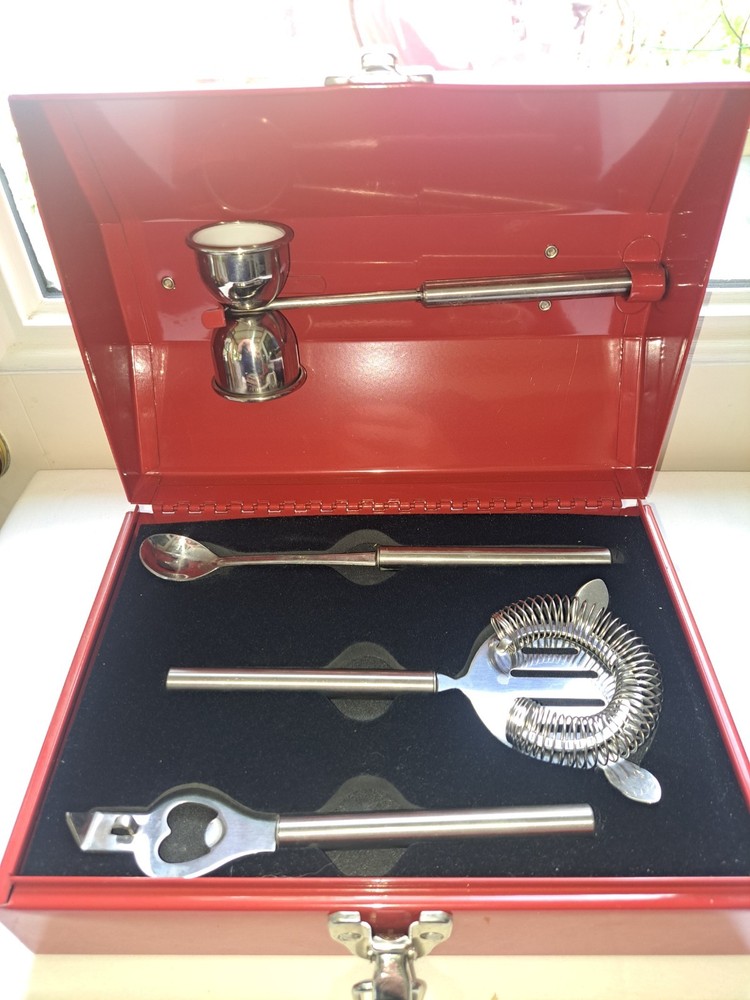 Red Metal Tool Box Four Piece Bar Set