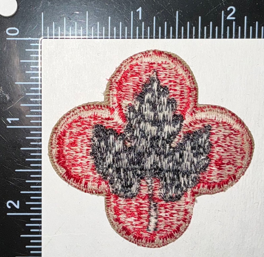 WWII US Army 43rd Infantry Division Red Edge Patch