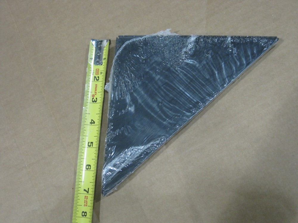 MB-1267 PAIR Bud Industries corner mount bracket 7" x 7" new sealed triangular