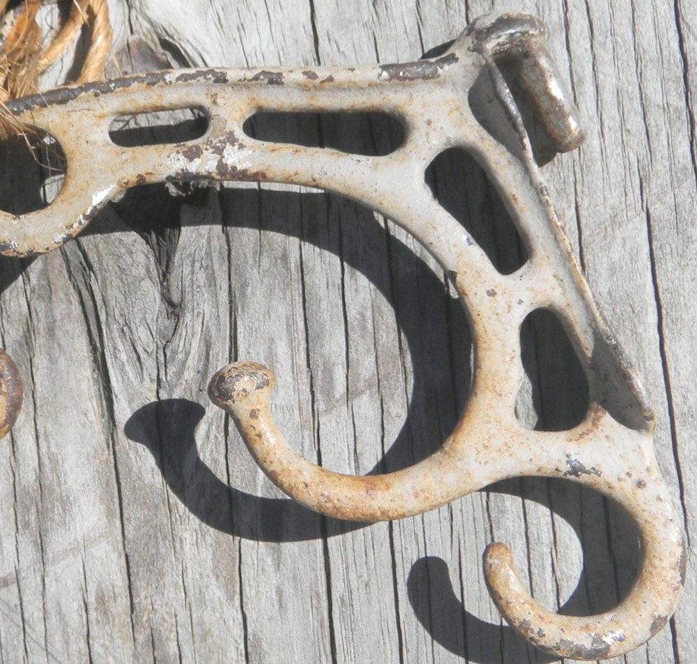 Cast Iron White Victorian Style Coat Hooks ,Hat Hooks, Rack Hooks ,Hall Tree