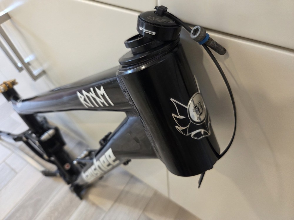 Vintage Banshee Rune Frame 16.5" Seattube