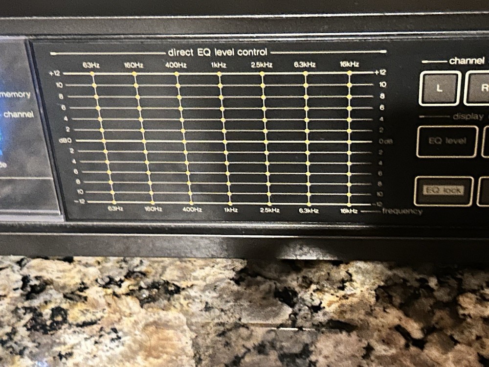VTG Technics Stereo Graphic Equalizer TouchPad Spectrum analyzer Japan 80s Works