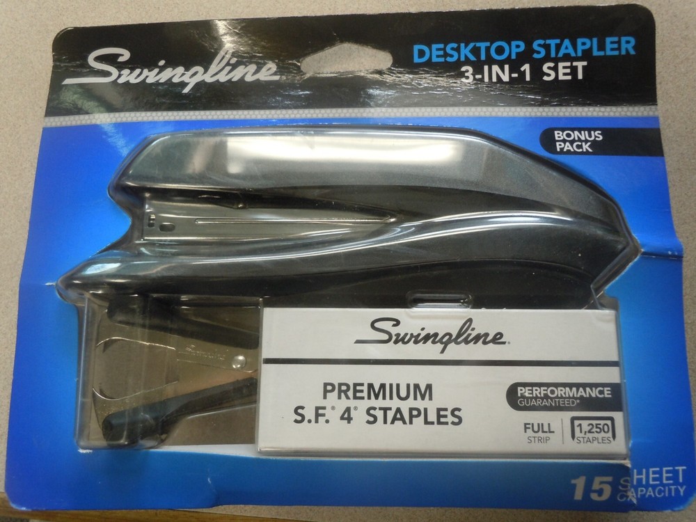 SWINGLINE SWINGLINE STANDARD DESK STAPLER SET