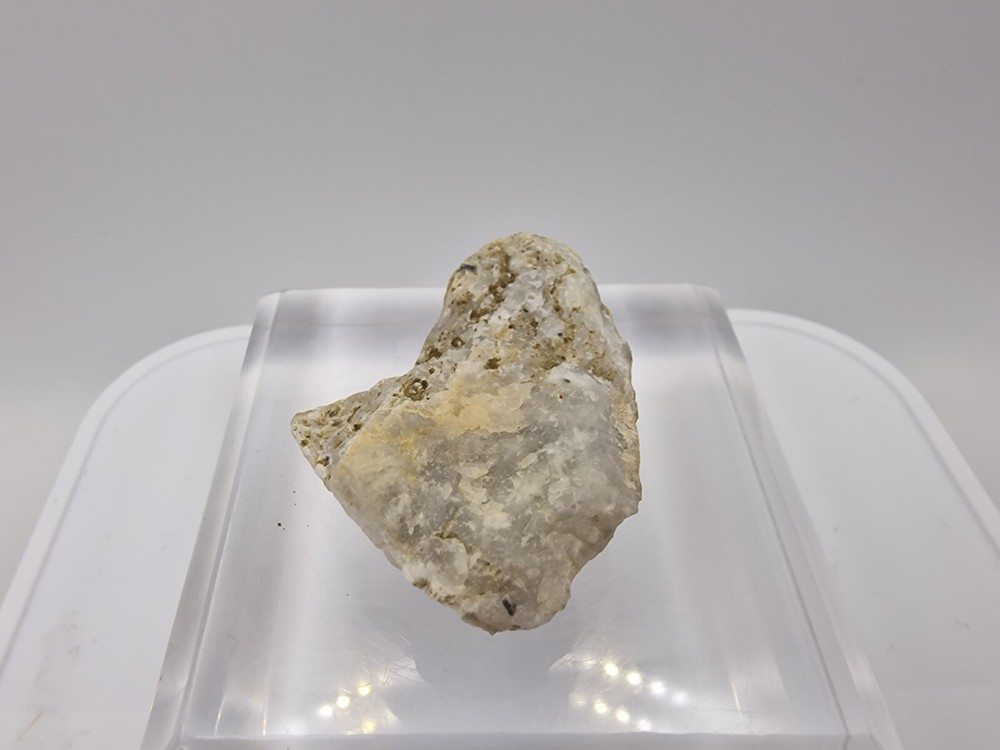 Hackmanite ( Sodalite var) From Bancroft , Ontario , Canada , Fluorescent