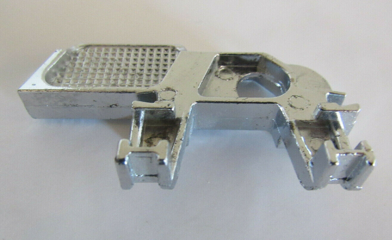 Republic Berger 12 Locker Handle 1965-Current RH Right Hand #2020 Housing & Lift