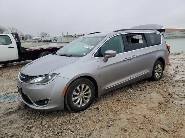 2017-2020 Chrysler Pacifica Driver Left Sun Visor Illuminated Gray
