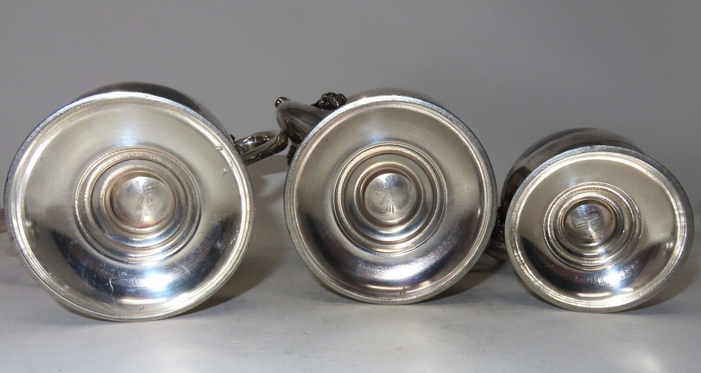Beautiful Grape & Leaf Reed & Barton Silver Plated 3 piece Tea Set marked 1950