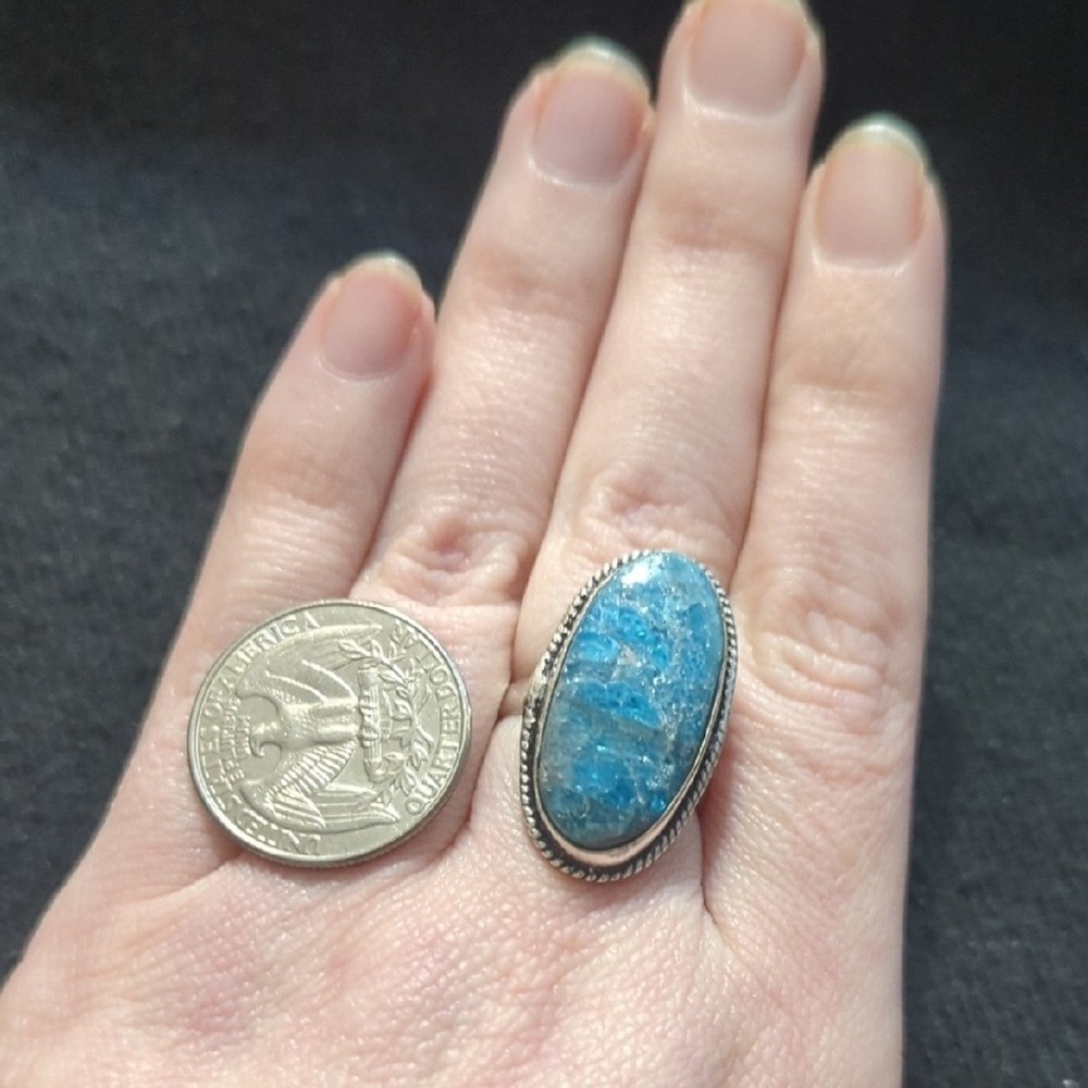 Silver Plated Bright Blue Apatite Gemstone Oval Statement Ring - Size 8.5
