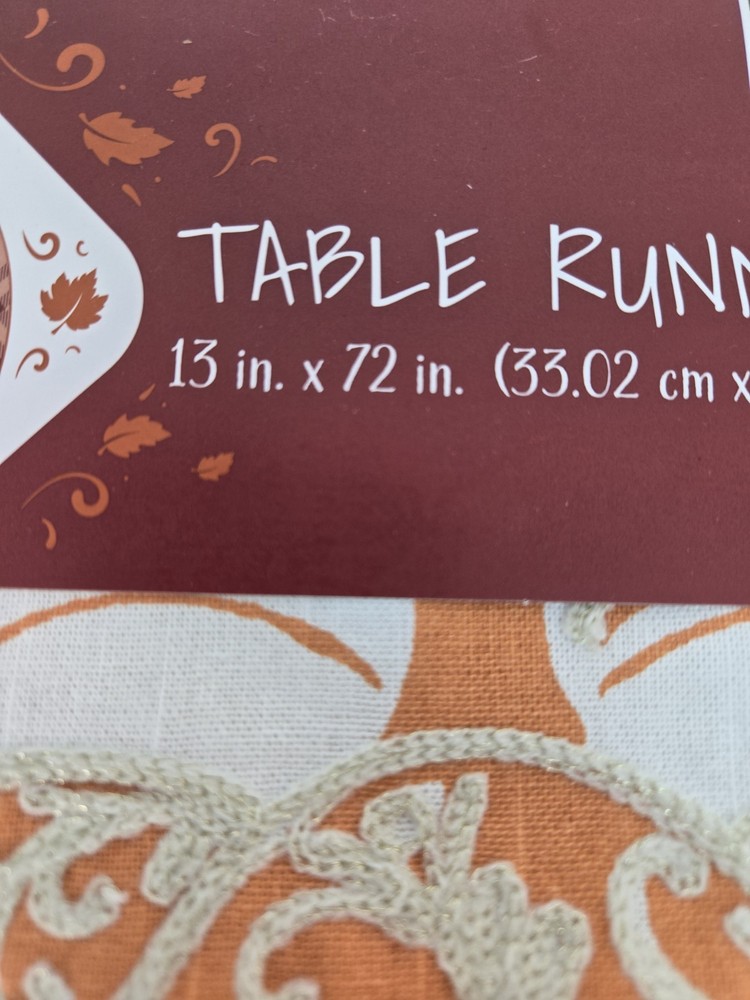 NEW Autum Comforts Fall Table Runner Pumpkin Accents