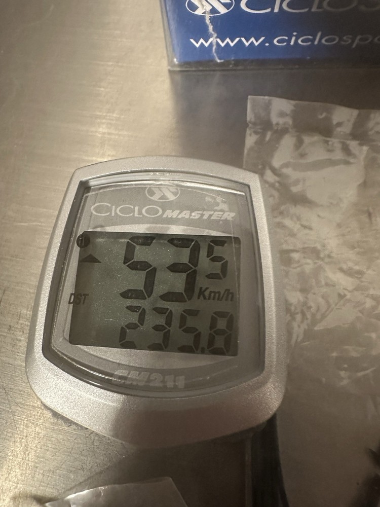 Ciclomaster CM 211 cycle computer