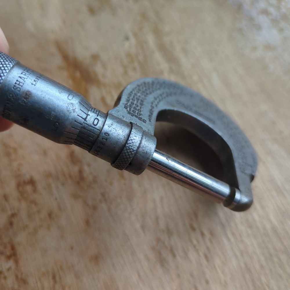 Brown & Sharpe # 13 Micrometer Locking