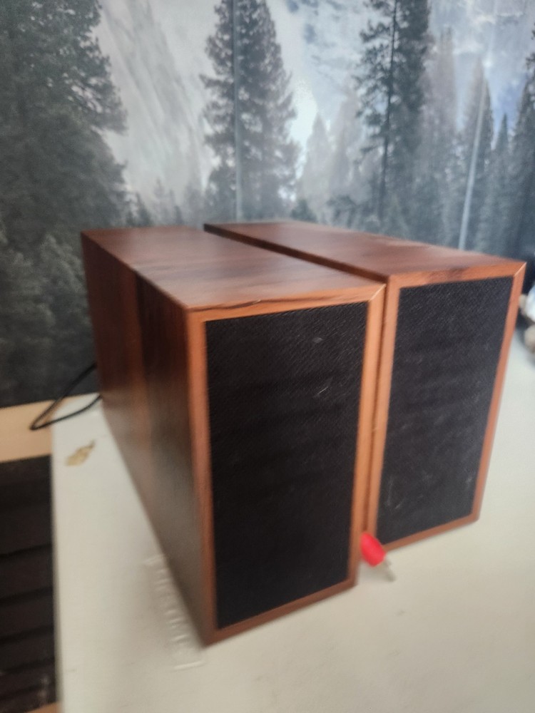 Crosley C62BWA Turntable System and Speaker