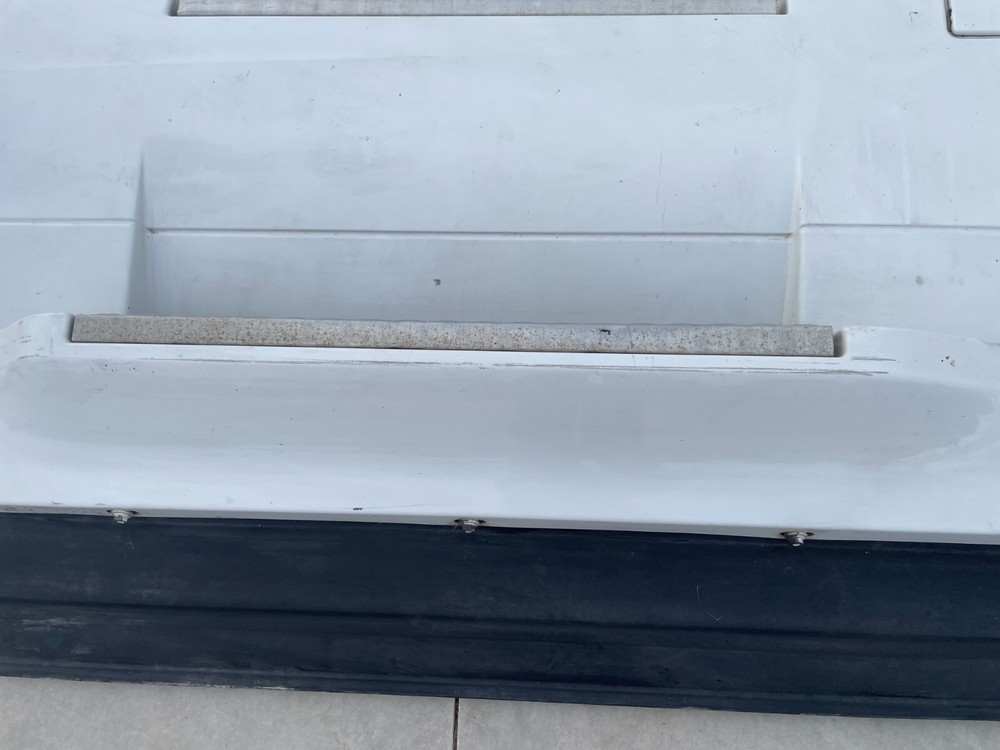 84744212 Volvo Step Fairing Front Left Driver Side