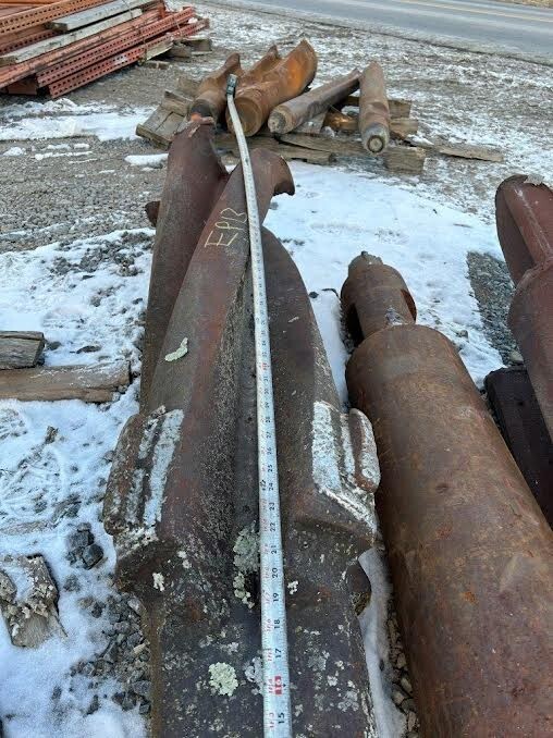 16-3/4" twisted drill bit for cable tool rigs, 70" length, 4" x 5" API pin threa