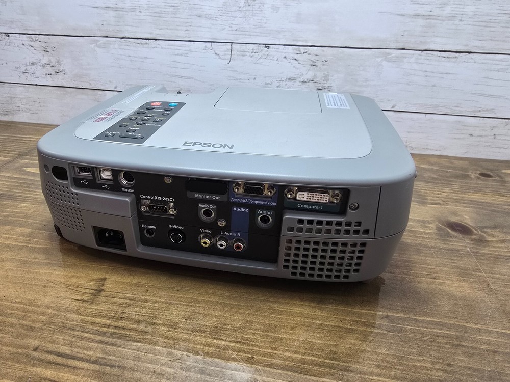 EPSON PowerLite 810p EMP-810 LCD Projector - Works