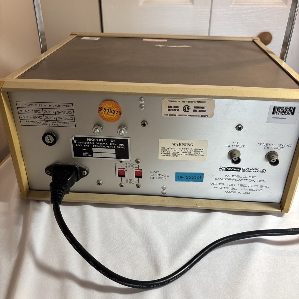 B+K Precision 3030 Sweep/Function Generator, Dynascan Corporation