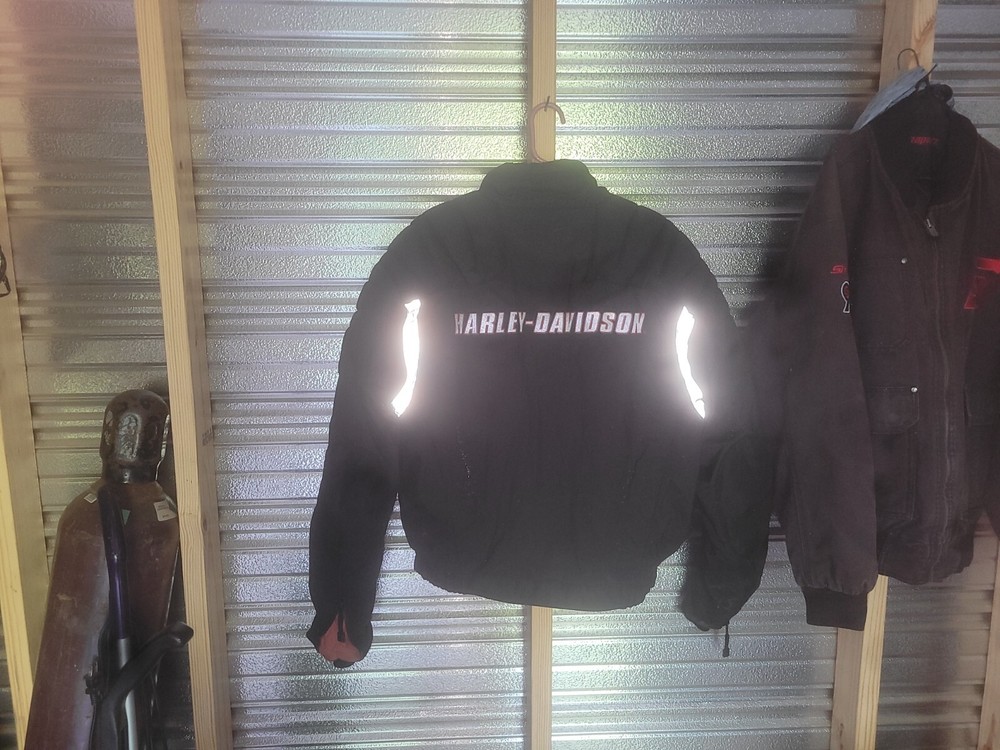 used mens nylon harley davidson jacket large