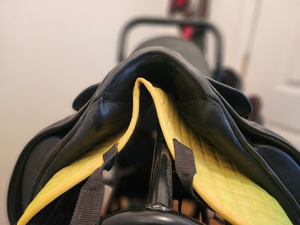18" Stubben Maestoso saddle