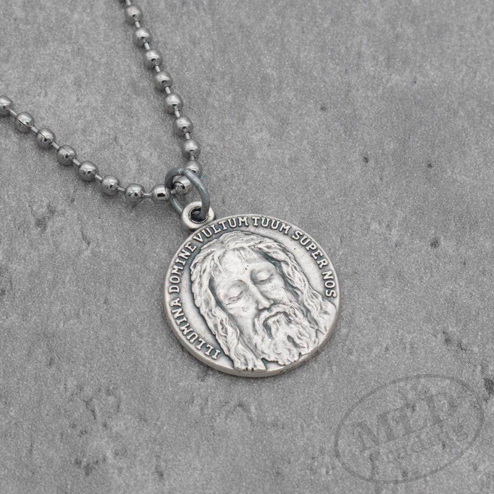 Holy Face of Jesus Medal Necklace – Italian Silver-Plated Catholic Pendant