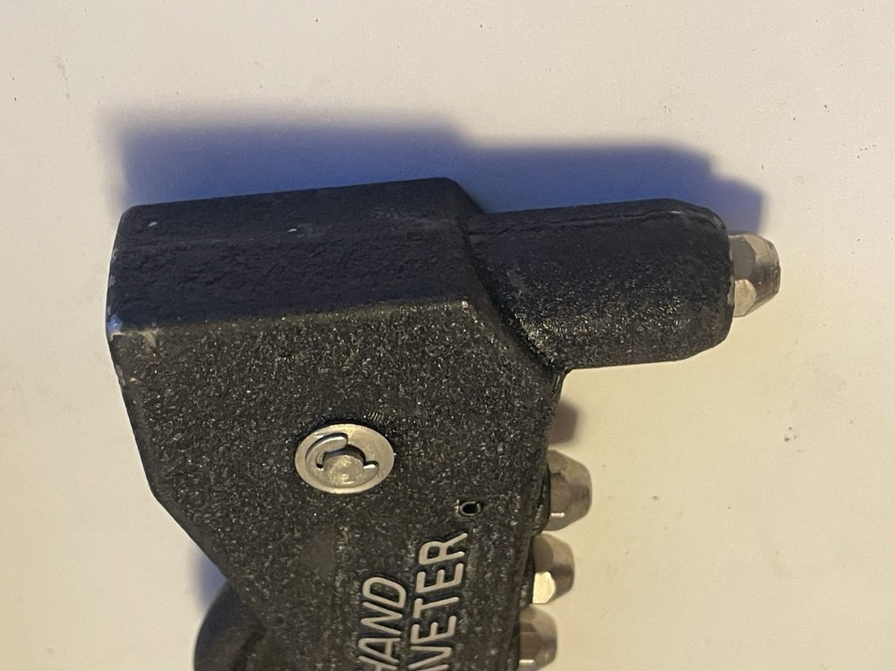 National Hand Riveter Tool Rivet Gun With Case