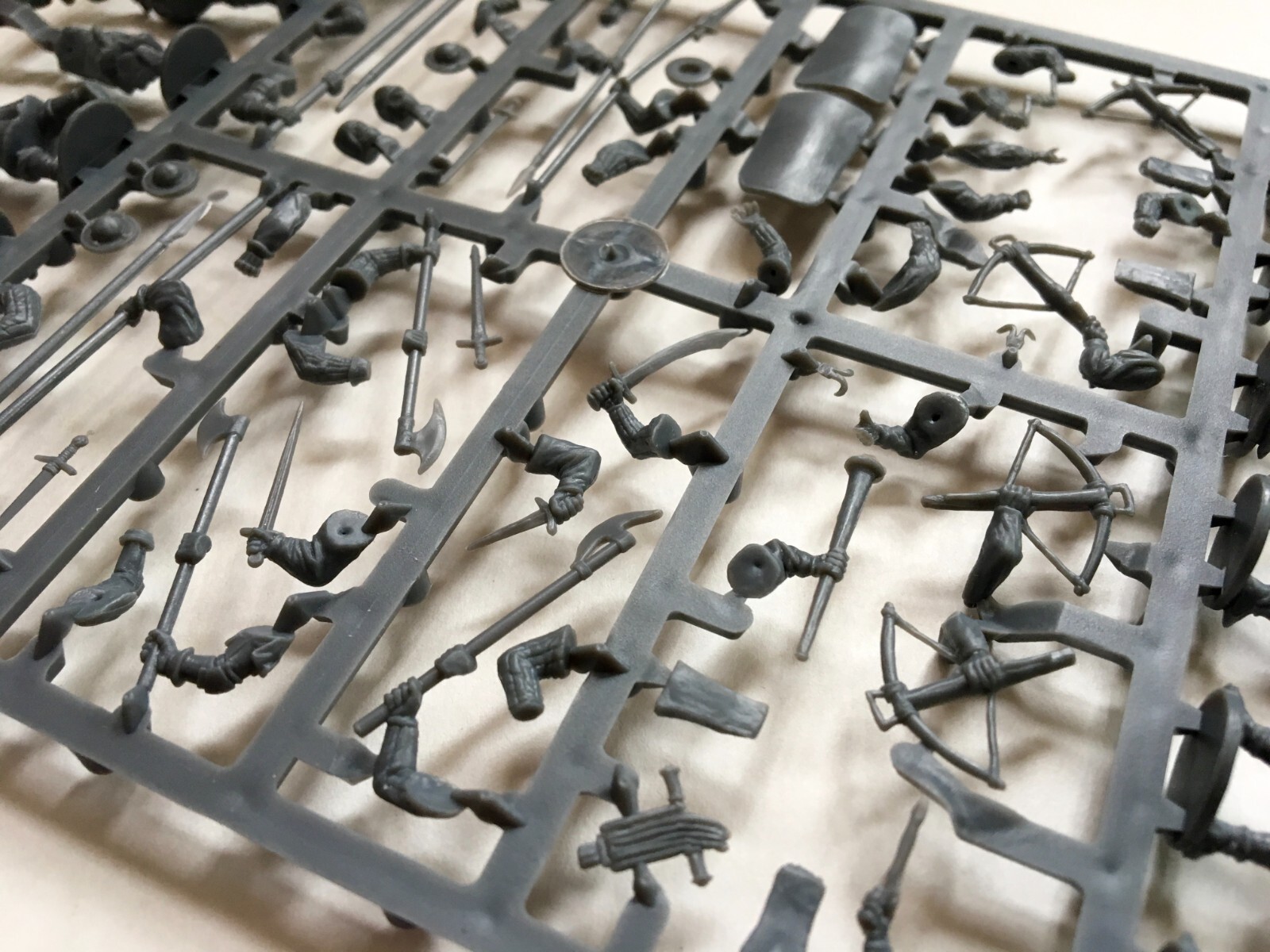 Perry Agincourt French Army 1415 - 1429 Infantry • 1 Sprue • 12 Minis