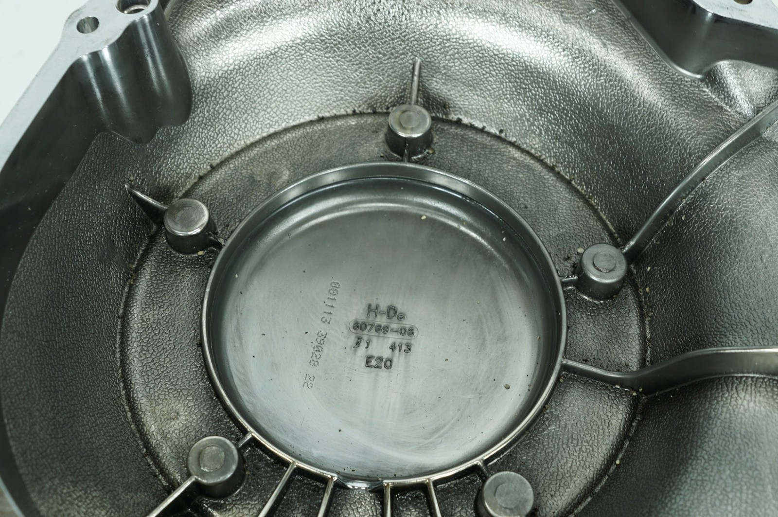 2014 Harley Touring FLHX Street Glide OEM Outer Primary Clutch Cover 60685-07A