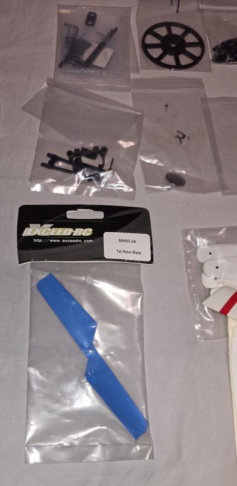 Exceed-RC Heli Eagle 50 with original 2.4 GHz Controller WK-2601 + Parts Bundle