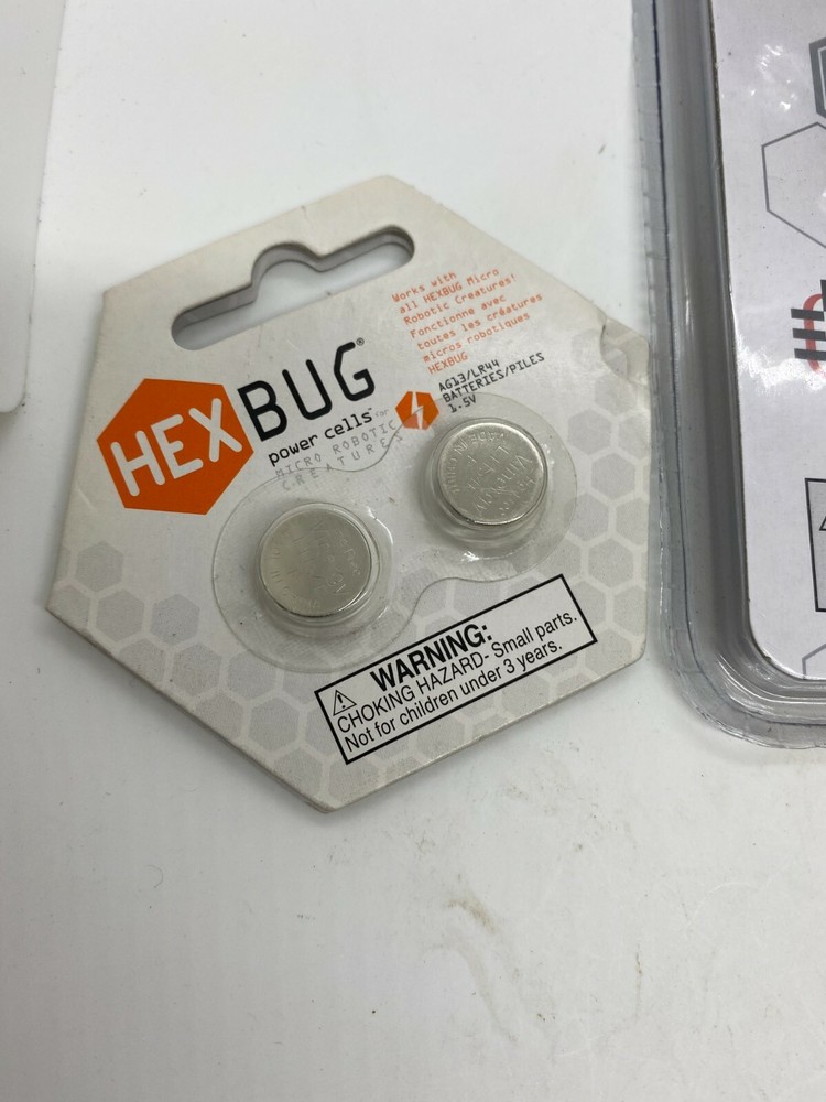 HexBug Nano Starter Set 1 Extremely Rare Mutation Hex Bug With Extra Batteries