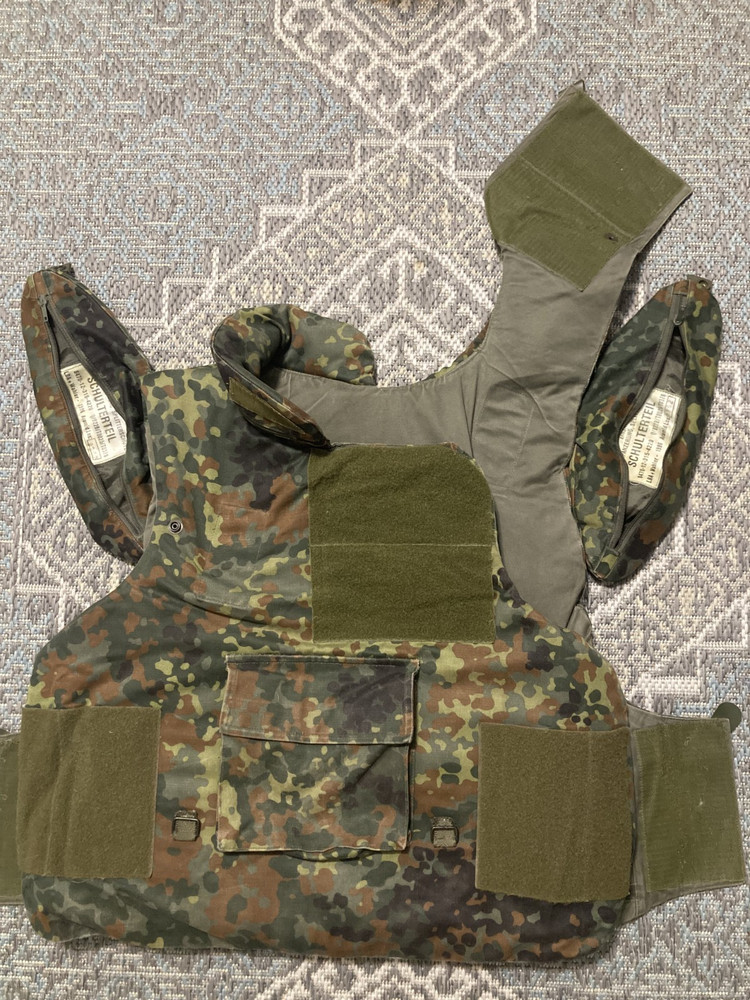 Authentic Flak/Fragmentation Vest - Vintage Flektarn- 1996 Size ML