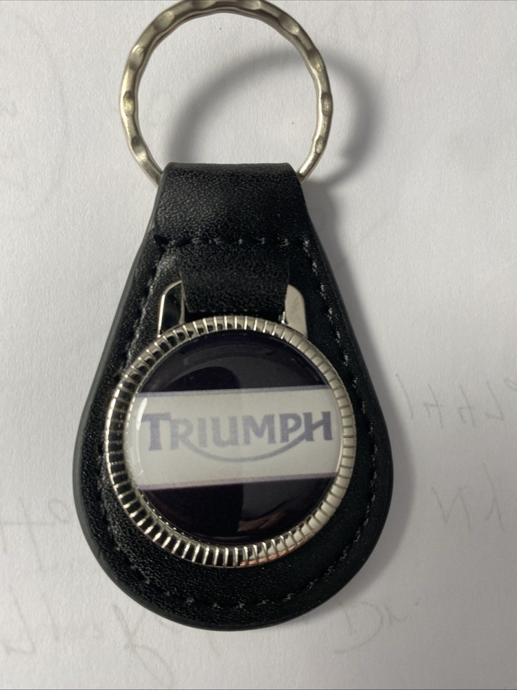 TRIUMPH MOTORCYCLE / CAR KEY CHAIN ....
