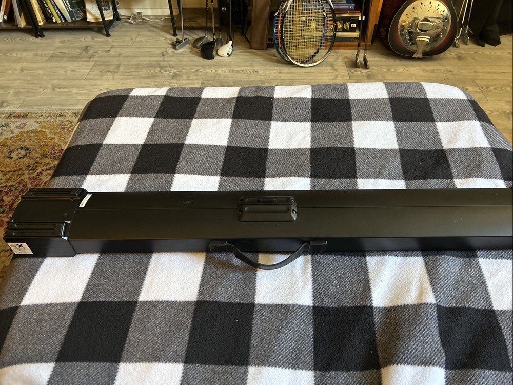Epson ES1000 Tabletop Ultra-Portable Projector Projection Screen