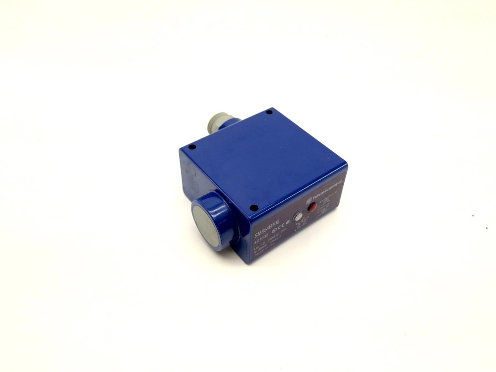 Telemecanique SM554B100 Proximity Sensor 12-24Vdc