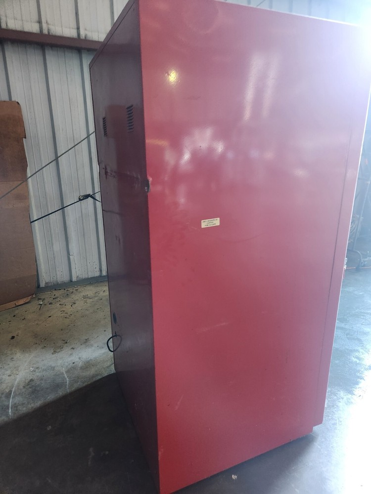 Lance Vending Machine 3054 - Used, in Working Condition